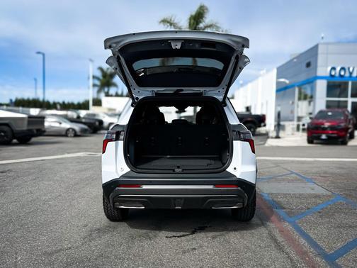 Polar White 2026 Chevrolet Equinox 1LT