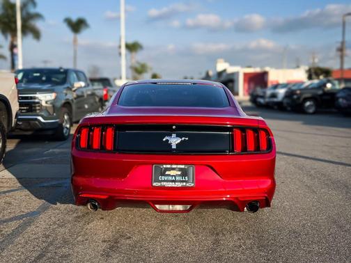 2017 Ford Mustang V6