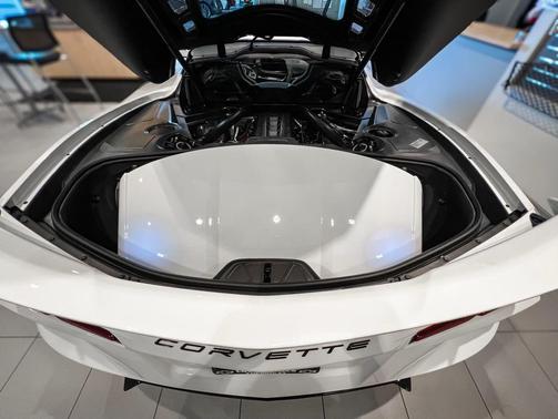 2026 Chevrolet Corvette Stingray w/1LT