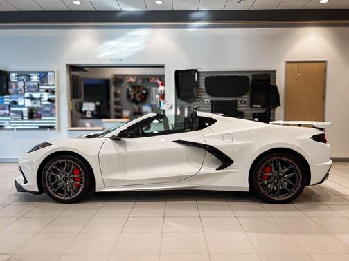 2026 Chevrolet Corvette Stingray w/1LT