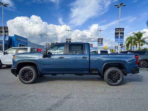 2026 Chevrolet Silverado 2500 Custom