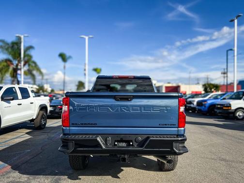 2026 Chevrolet Silverado 2500 Custom
