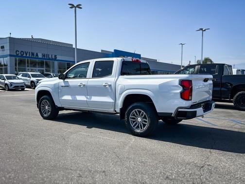 Summit White 2026 Chevrolet Colorado LT