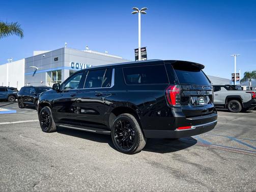 2026 Chevrolet Suburban LS