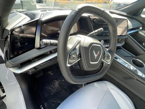 2026 Chevrolet Corvette Stingray w/1LT