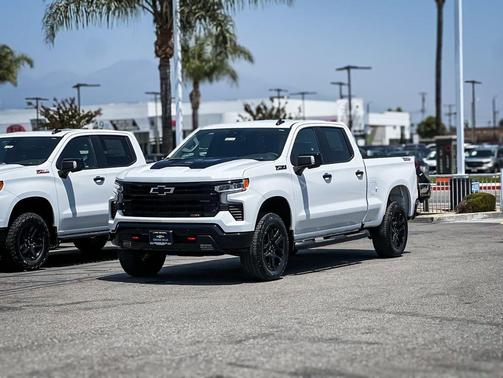 Summit White 2026 Chevrolet Silverado 1500 LT Trail Boss