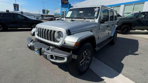 2024 Jeep Wrangler 4-Door Sahara 4x4