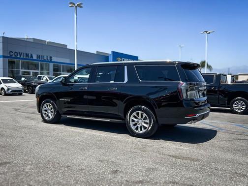 Black 2026 Chevrolet Suburban Premier