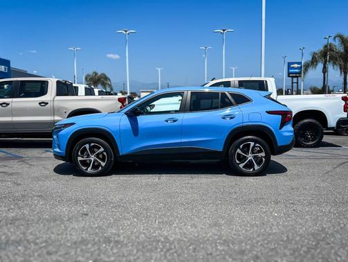 Fountain Blue 2024 Chevrolet Trax FWD 1RS