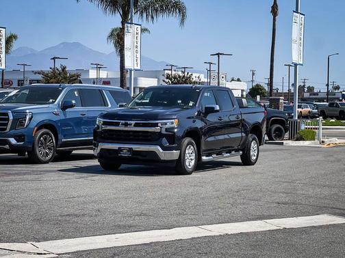 Dark Ash Metallic 2023 Chevrolet Silverado 1500 LT