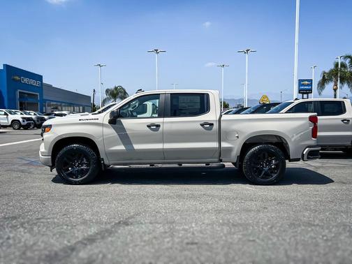 Summit White 2026 Chevrolet Silverado 1500 Custom