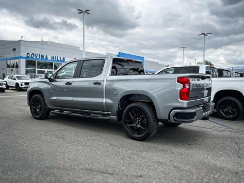 Sterling Gray Metallic 2026 Chevrolet Silverado 1500 Custom