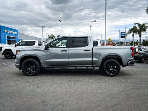 Sterling Gray Metallic 2026 Chevrolet Silverado 1500 Custom