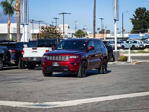 Velvet Red Pearlcoat 2019 Jeep Grand Cherokee Altitude