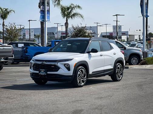 Iridescent Prl 2026 Chevrolet Trailblazer RS