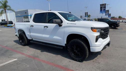 2025 Chevrolet Silverado 1500 Custom