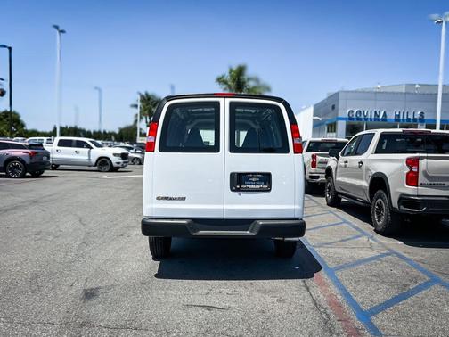 Summit White 2026 Chevrolet Express 2500 Work Van