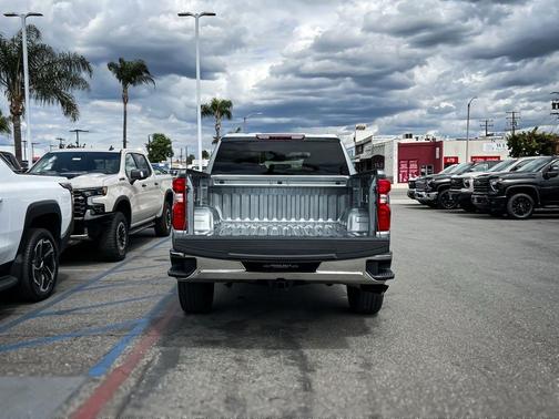 Sterling Gray Metallic 2026 Chevrolet Silverado 1500 LT