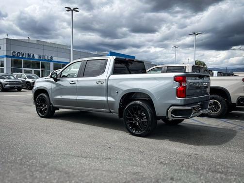 Sterling Gray Metallic 2026 Chevrolet Silverado 1500 LT