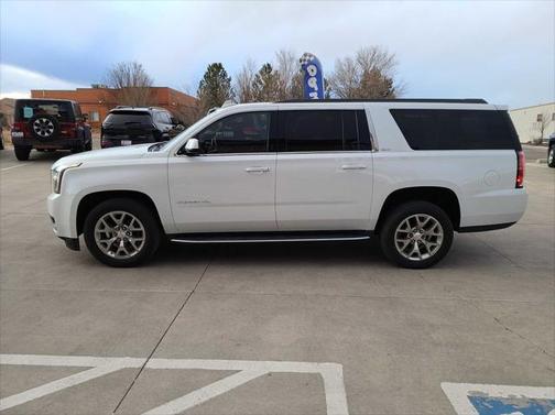 Photo 1 of 26 of 2016 GMC Yukon XL SLT