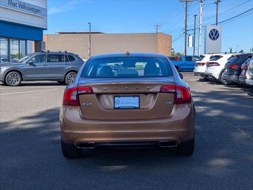 2014 Volvo S60 T5 Platinum