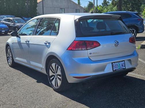 2016 Volkswagen e-Golf SE