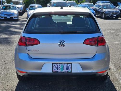 2016 Volkswagen e-Golf SE