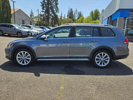2017 Volkswagen Golf Alltrack TSI SE