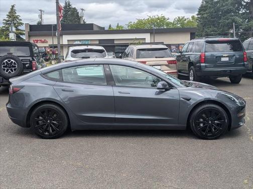 2022 Tesla Model 3 Standard Range