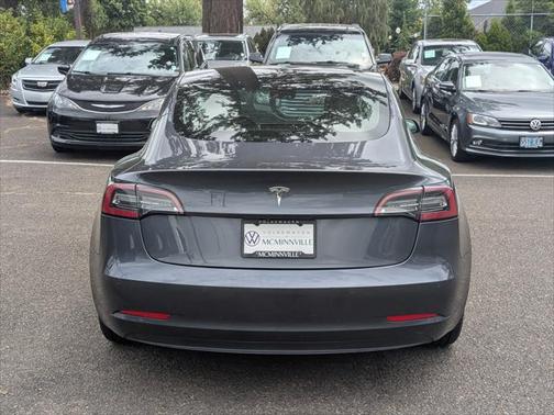 2022 Tesla Model 3 Standard Range