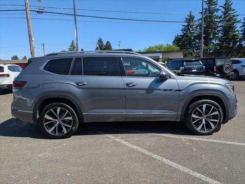2025 Volkswagen Atlas 2.0T SEL Premium R-Line 4MOTION