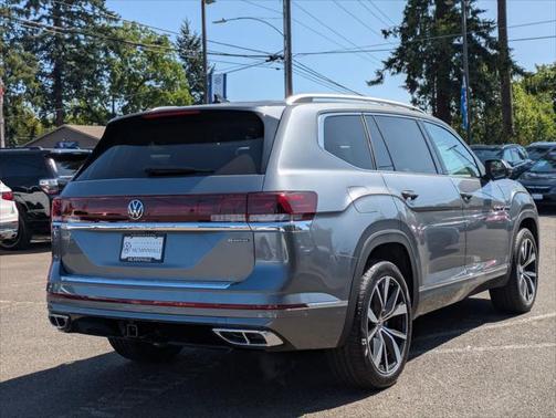 2025 Volkswagen Atlas 2.0T SEL Premium R-Line 4MOTION