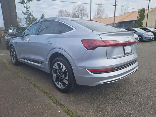 2023 Audi e-tron Sportback S line Premium Plus