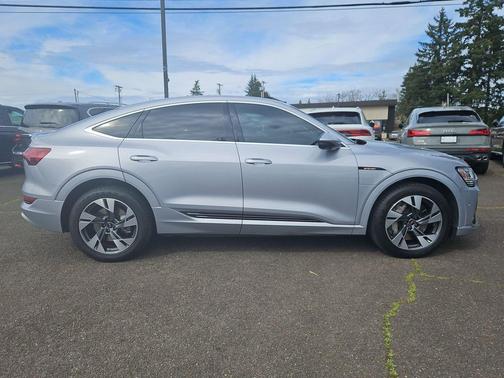 2023 Audi e-tron Sportback S line Premium Plus