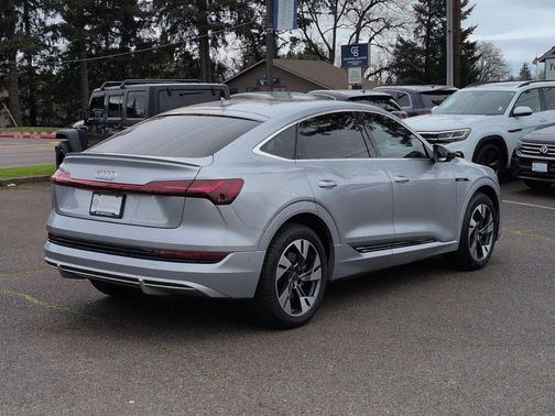 2023 Audi e-tron Sportback S line Premium Plus