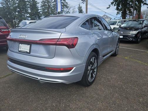 2023 Audi e-tron Sportback S line Premium Plus