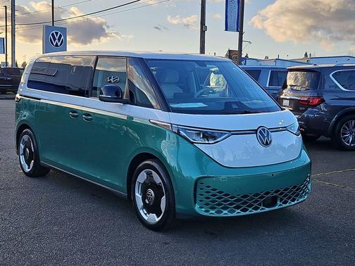 2025 Volkswagen ID. Buzz Pro S Plus with 4MOTION