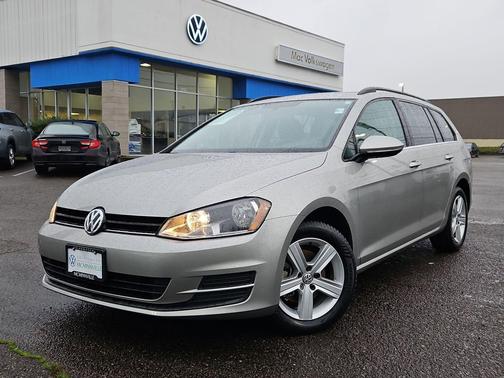 2015 Volkswagen Golf SportWagen TDI S 4-Door