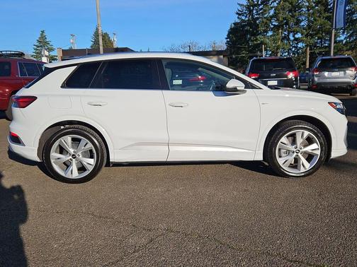 2023 Audi Q4 e-tron Premium Plus 50 quattro