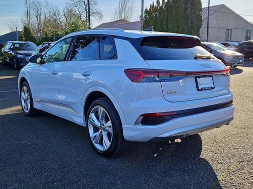 2023 Audi Q4 e-tron Premium Plus 50 quattro