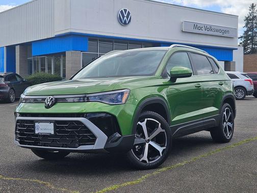Bright Moss Green Metallic 2026 Volkswagen Taos SEL