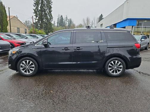 2016 Kia Sedona SX