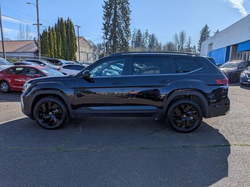 2024 Volkswagen Atlas 2.0T SE w/Technology 4MOTION