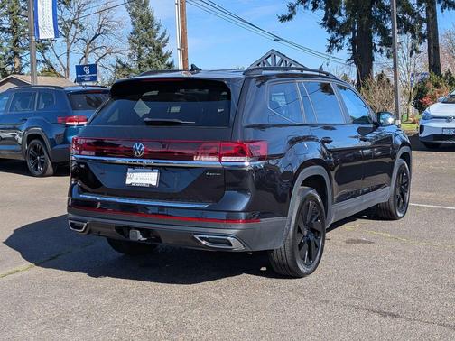 2024 Volkswagen Atlas 2.0T SE w/Technology 4MOTION