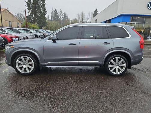 2019 Volvo XC90 T6 Inscription