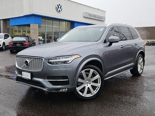 2019 Volvo XC90 T6 Inscription