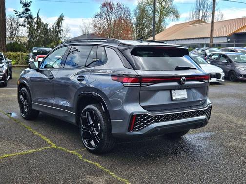 platinum gray metallic 2026 Volkswagen Tiguan 2.0T SE R-Line Black 4MOTION