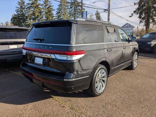 2024 Lincoln Navigator Reserve