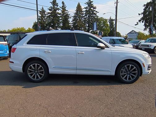 2019 Audi Q7 55 Prestige