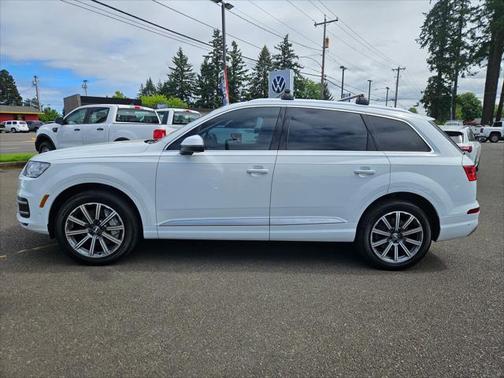 2019 Audi Q7 55 Prestige